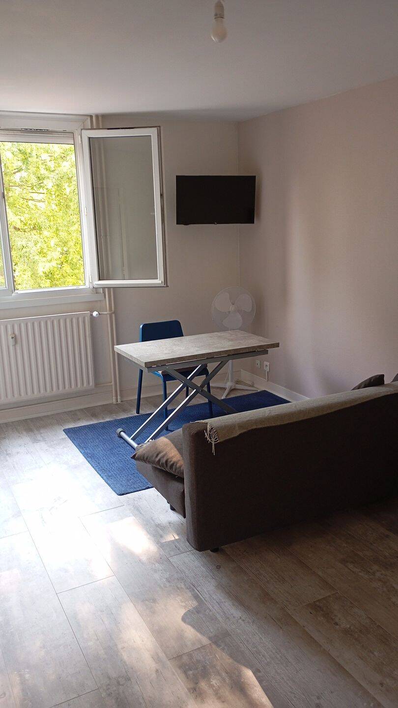 Appartement 1 pièce 24 m² · à Orléans · 24 m² · 530 €