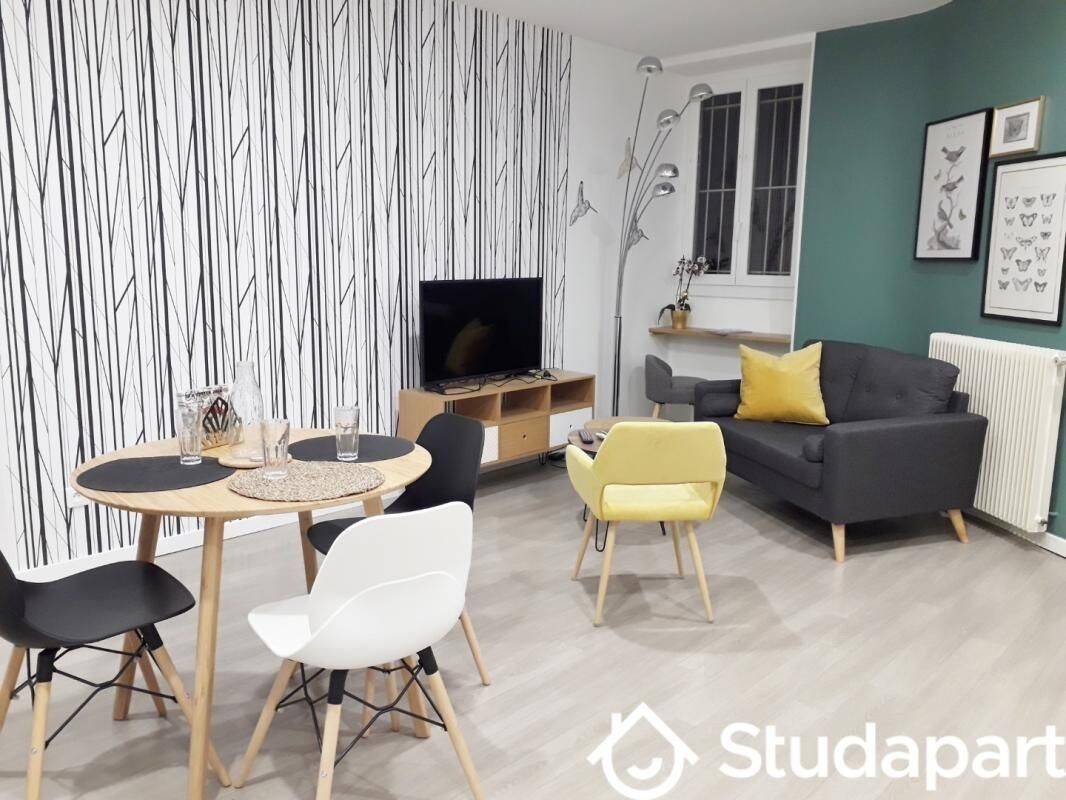 1 pièce 11 m² · à Pau · 11 m² · 425 €