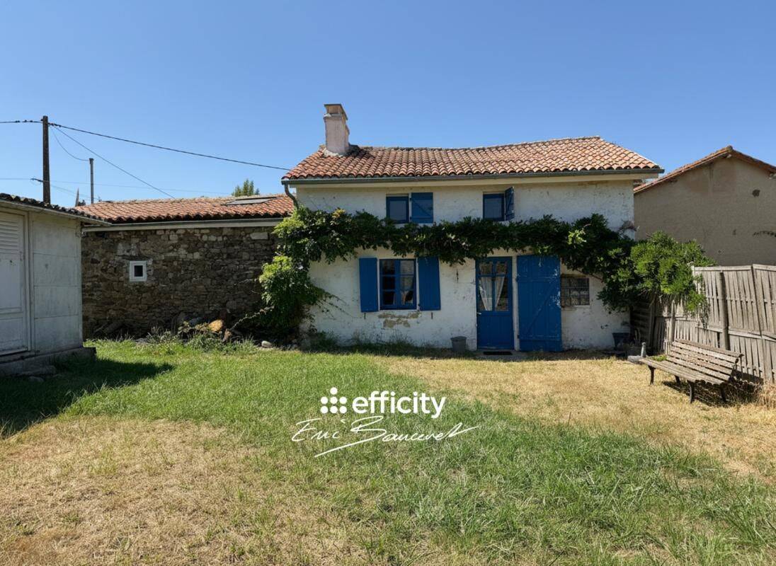 Maison 3 pièces 85 m² · à Les Châteliers · 85 m² · 79 000 €