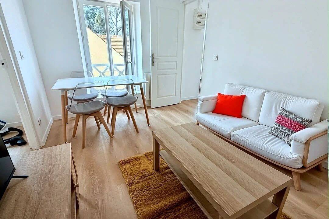 Appartement 2 pièces 29 m² · à Lamorlaye · 29 m² · 800 €/mois