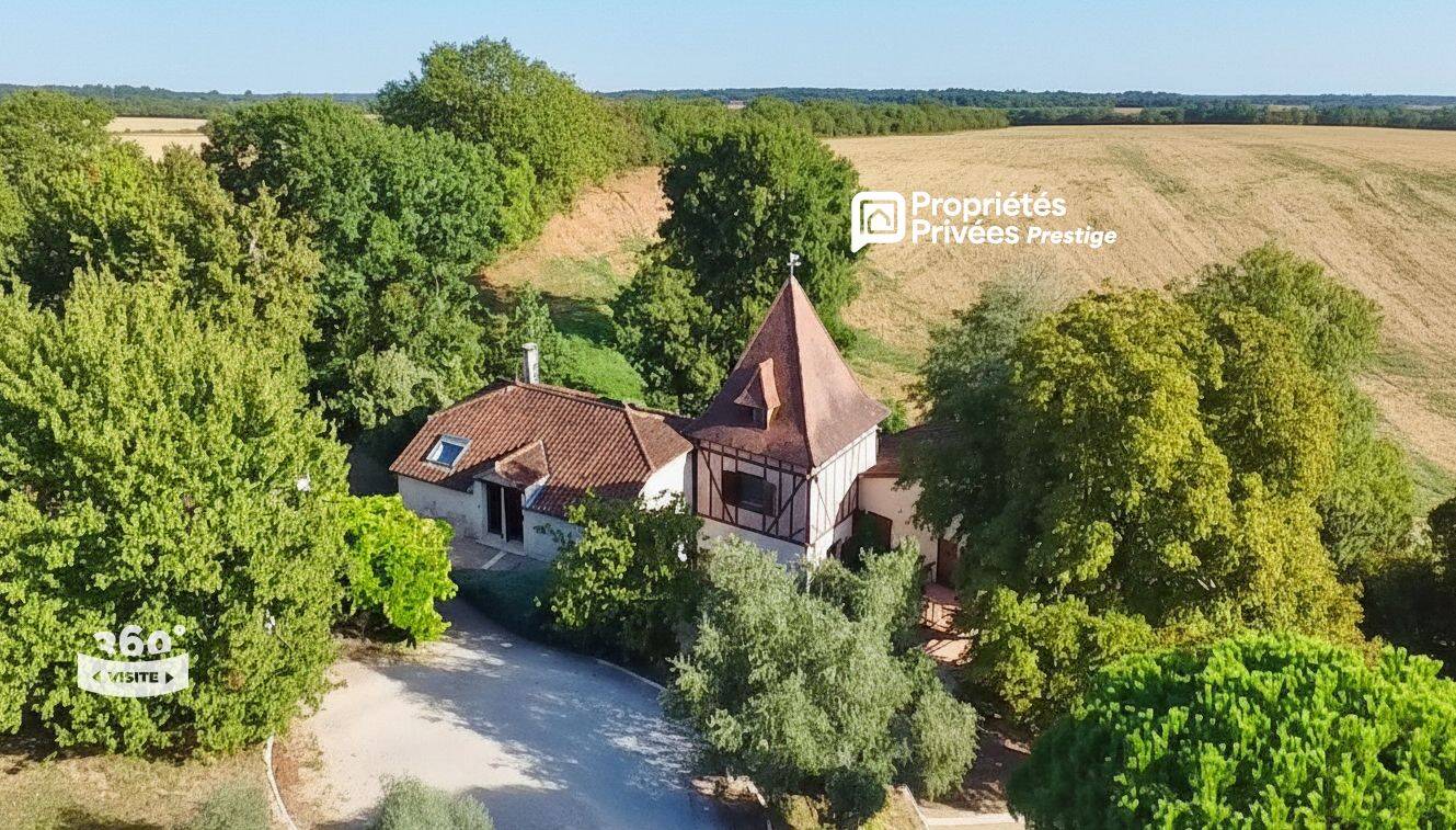 Maison 8 pièces 310 m² · à Laroque-Timbaut · 310 m² · 495 000 €