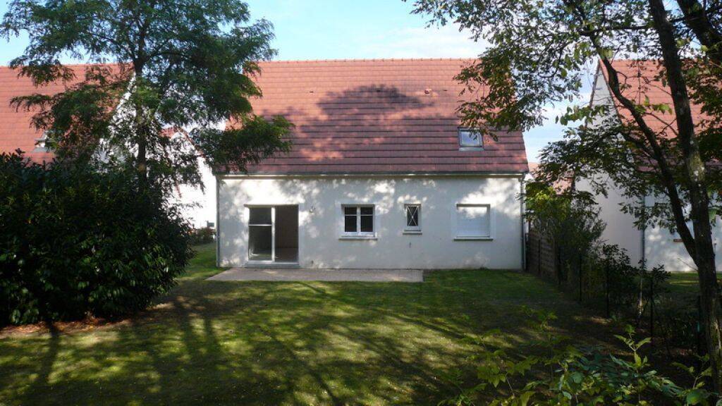 Maison 5 pièces 121 m² · à Saint-Cyr-en-Val · 120,5 m² · 1 110 €