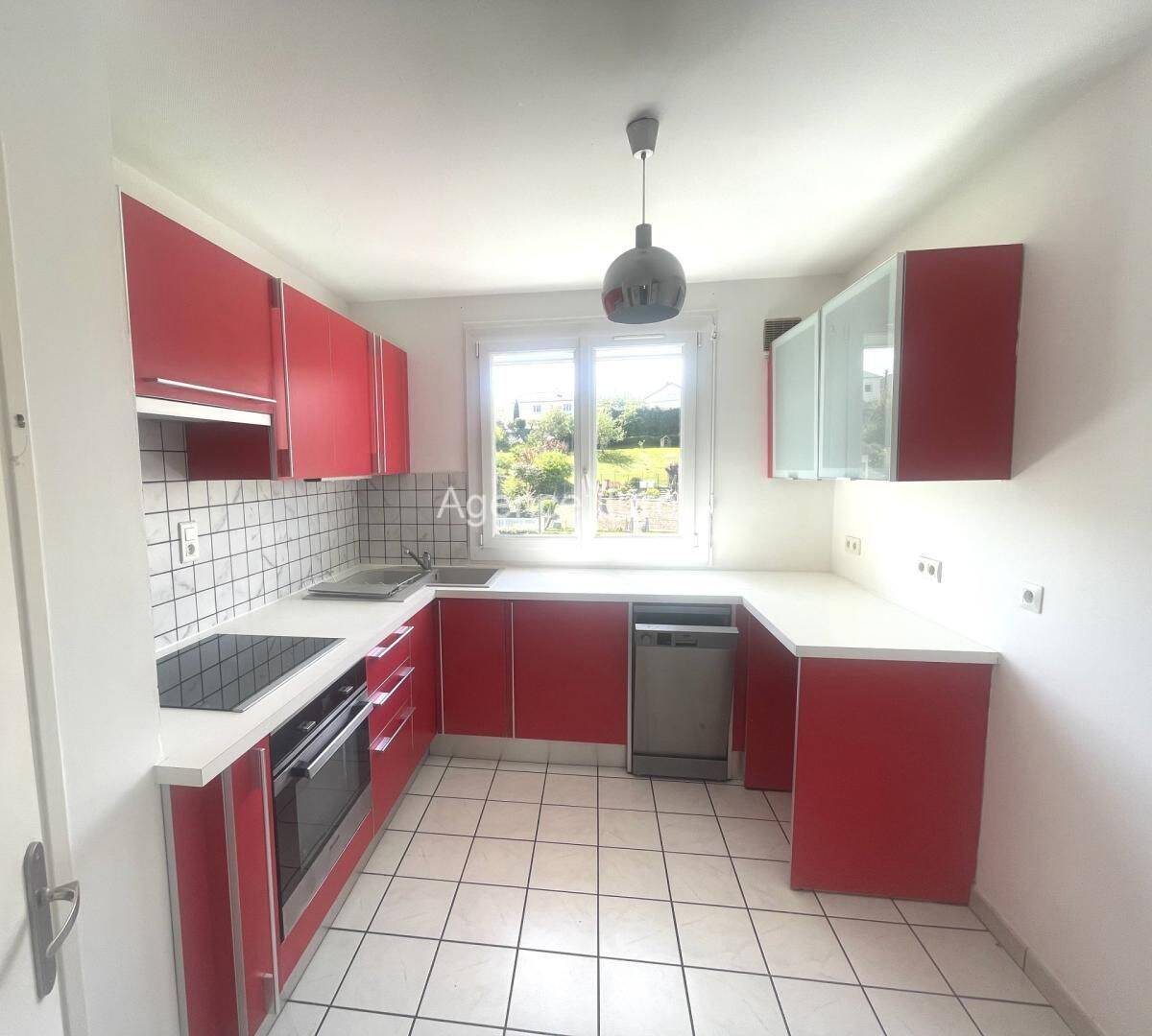 Appartement 4 pièces 83 m² · à Oloron-Sainte-Marie · 83 m² · 131 000 €