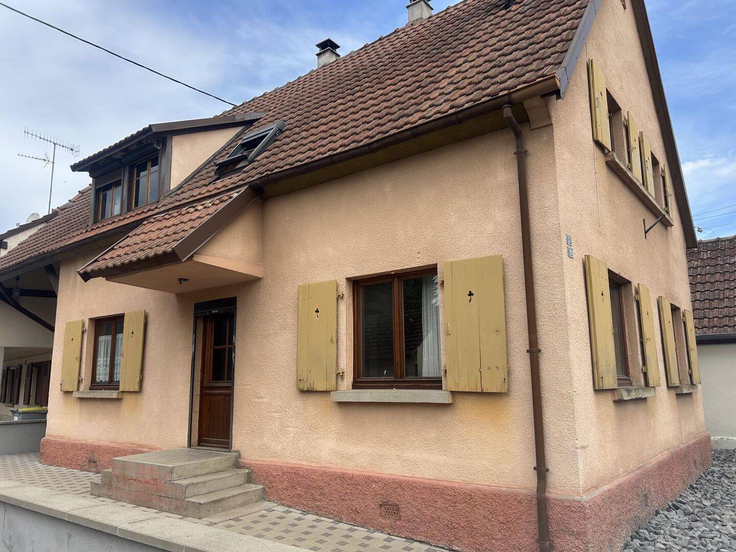 Maison 5 pièces 106 m² · à Grussenheim · 106 m² · 164 000 €