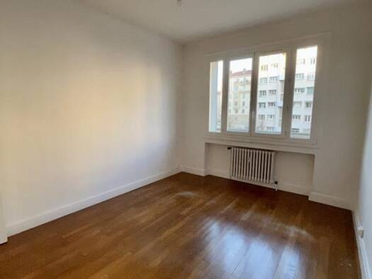 Appartement à louer 1 085 € 3 pièces 2 chambres 68 m² 3ème étage Flammarion Lyon 4ème arrondissement 69004