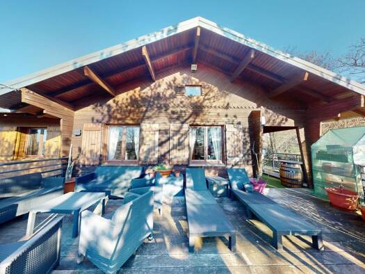 Maison de ville à vendre 349 000 € 5 pièces 2 chambres 123 m² 1 054 m² de terrain Montferrand-le-Château 25320