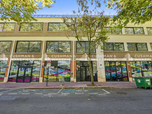 Espace bureau à vendre 423 500 € 121 m² de bureaux divisible de 121 m² à 121 m² Jules Ferry Montrouge 92120