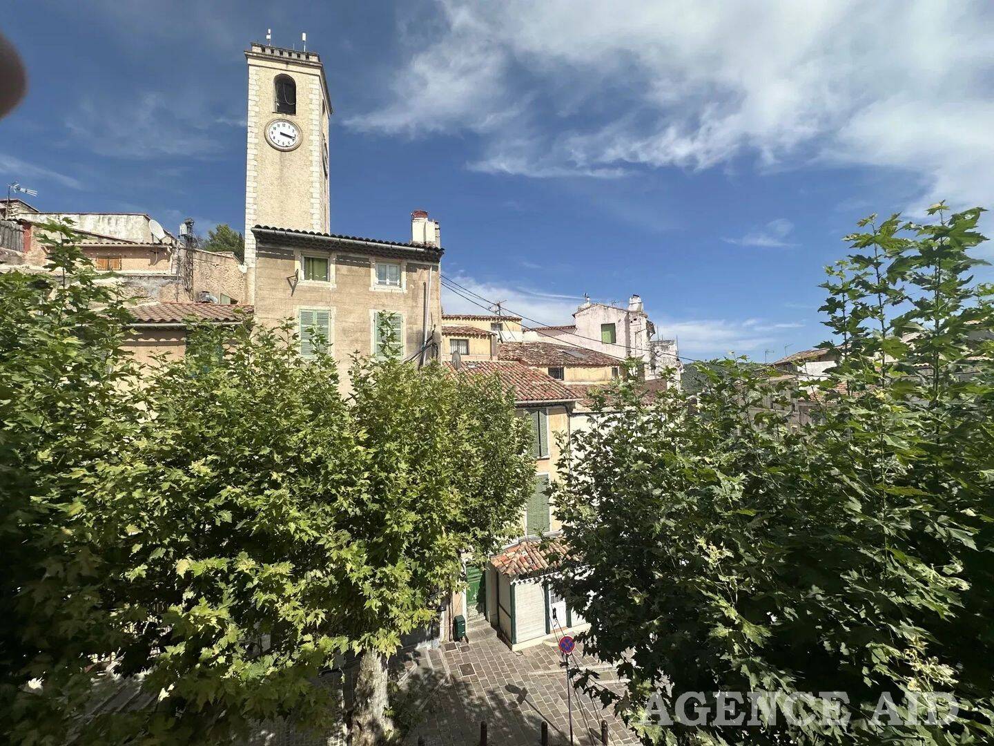 Appartement 3 pièces 70 m² · à Cuges-les-Pins · 70,3 m² · 753 €