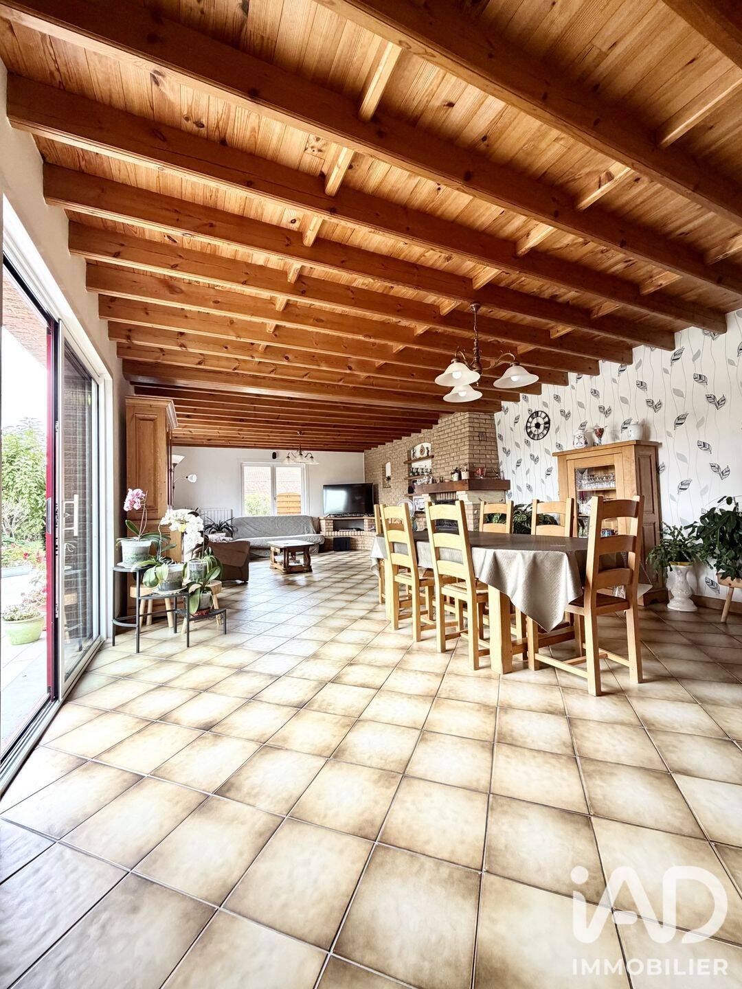 Maison 9 pièces 236 m² · à Looberghe · 236 m² · 382 900 €
