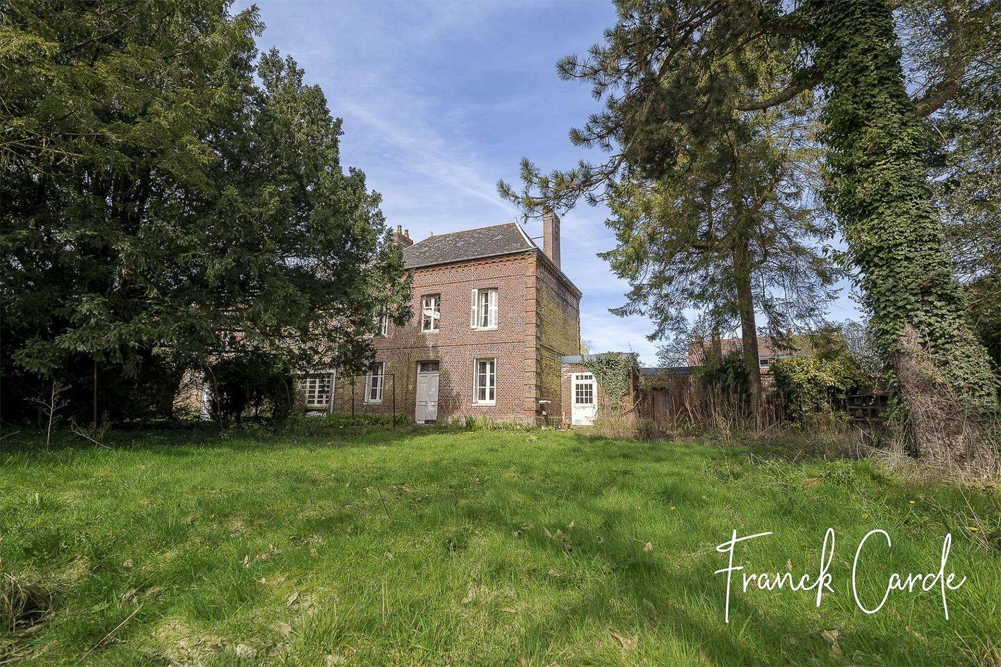 Maison 5 pièces 127 m² · à Yerville · 127 m² · 185 000 €