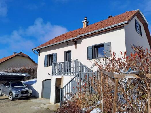 Maison à vendre 390 000 € 5 pièces 4 chambres 98,8 m² 850 m² de terrain Lamoura 39310