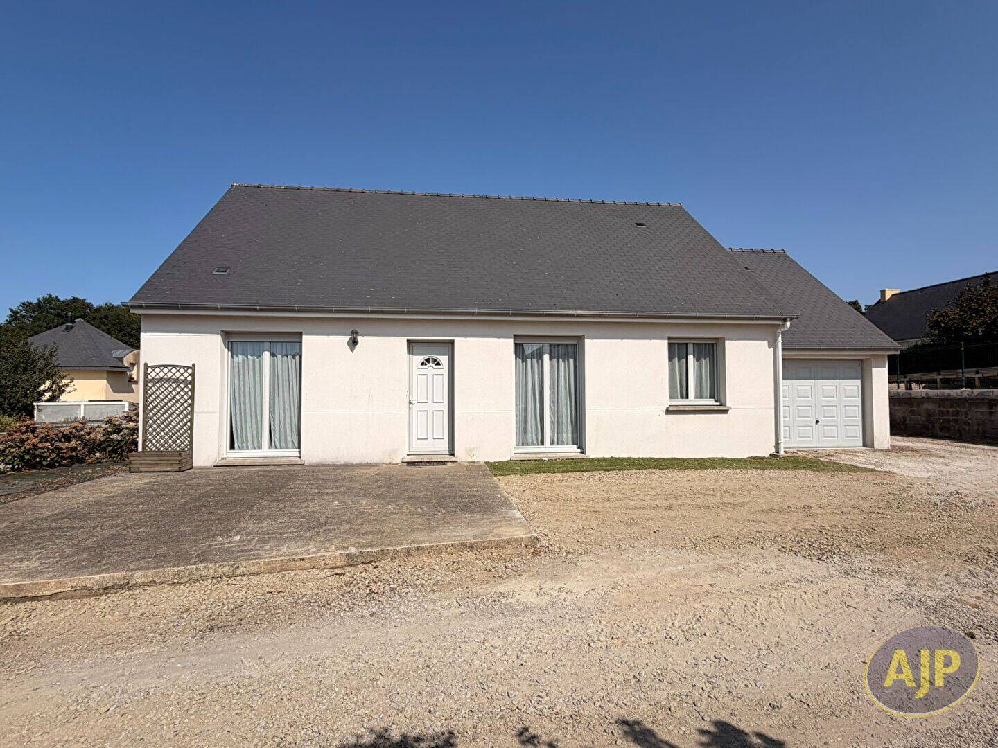 Maison 4 pièces 90 m² · à Plumelec · 90 m² · 950 €