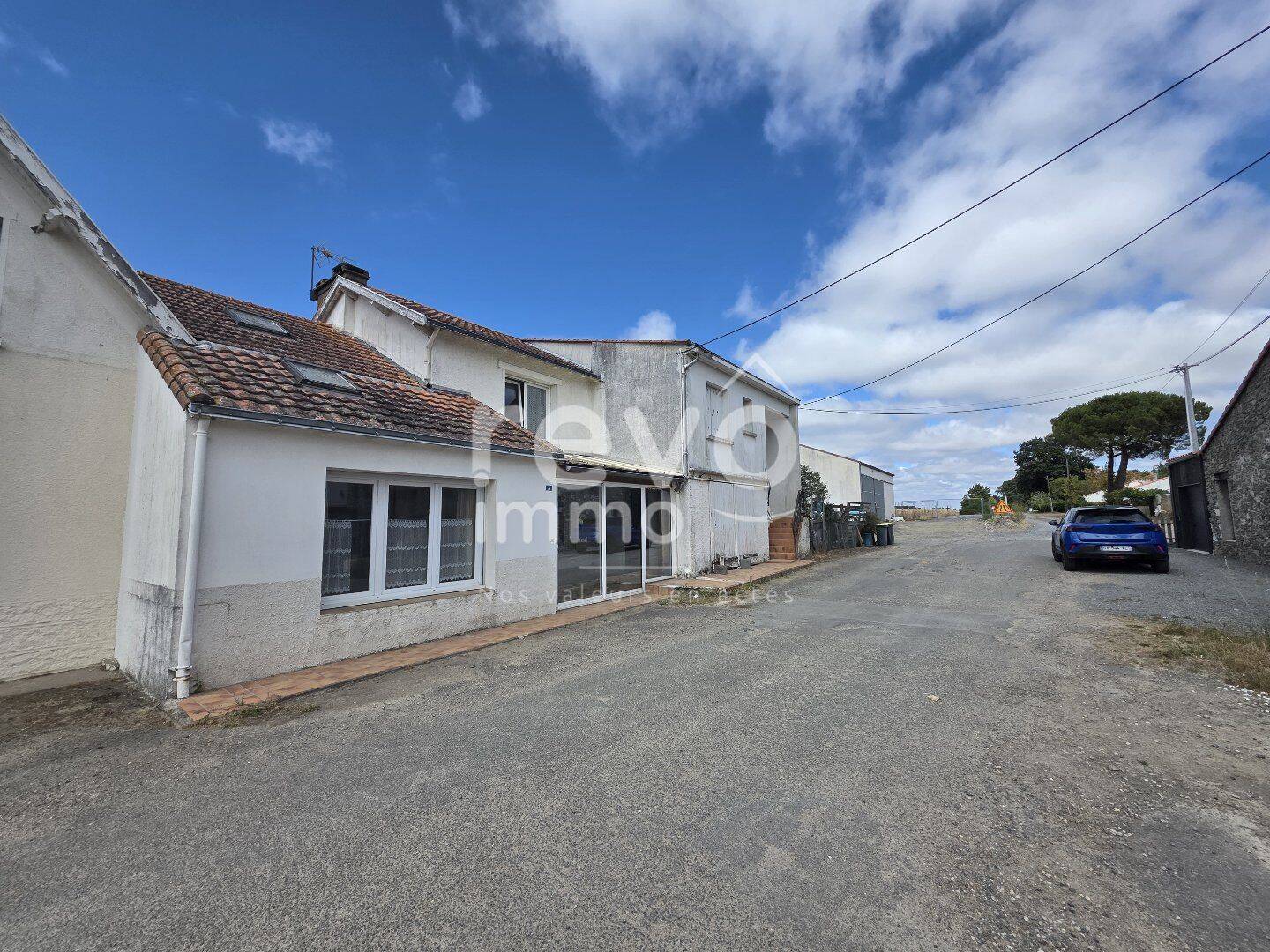 Maison 6 pièces 175 m² · à Saint-Colomban · 175 m² · 179 000 €