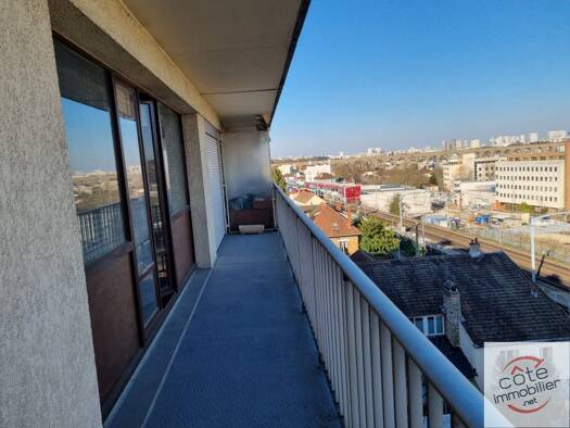 Appartement à vendre 259 000 € 2 pièces 1 chambre 44 m² Étage 6/7 Centre Ville Cachan 94230