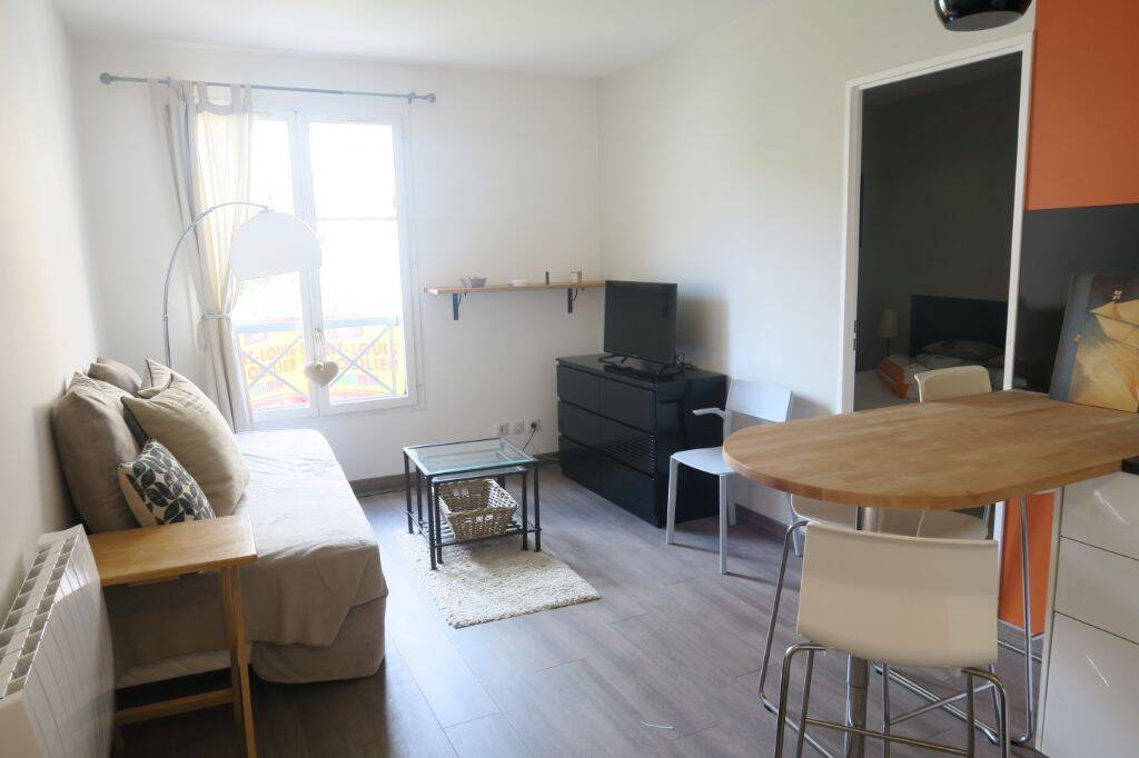 Appartement 2 pièces 32 m² · à Poissy · 32 m² · 879 €
