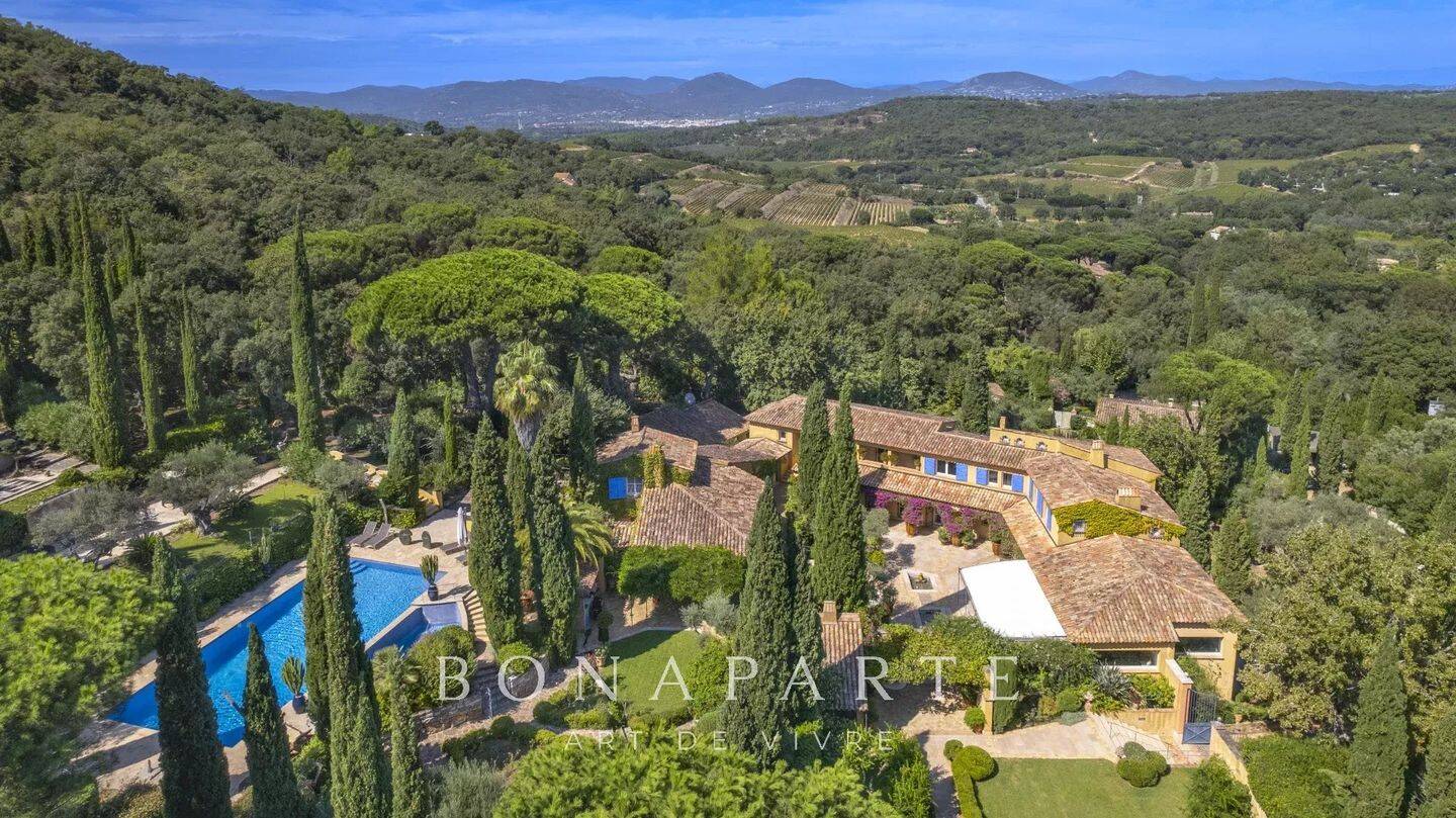 Maison 25 pièces 753 m² · à Ramatuelle · 753 m² · 12 000 000 €