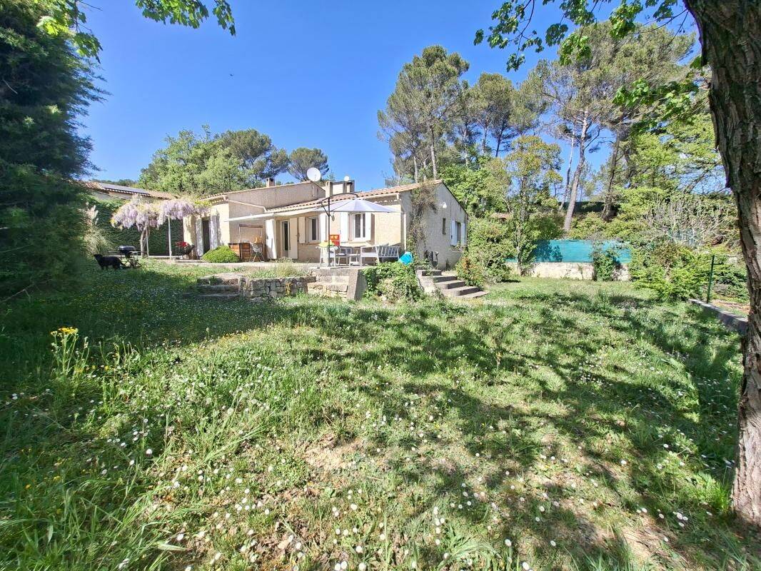 Maison 4 pièces 109 m² · à Pierrevert · 109 m² · 1 440 €
