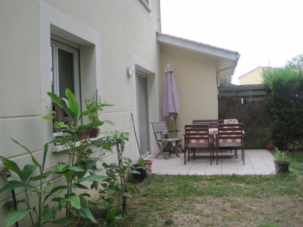 Maison 4 pièces 90 m² · à Landiras · 90 m² · 1 000 €/mois