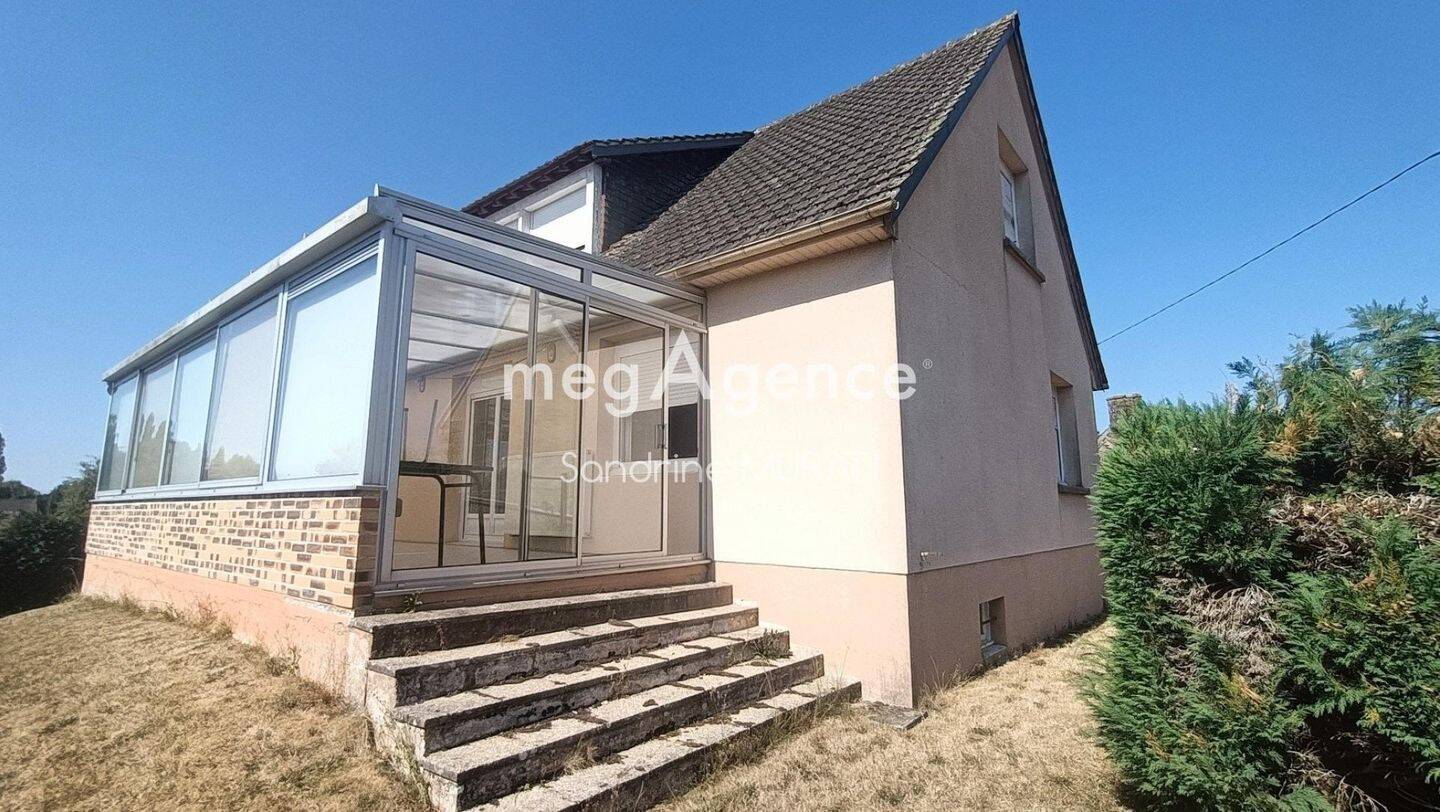 Maison 7 pièces 132 m² · à Saint-Georges-d'Annebecq · 132 m² · 148 000 €