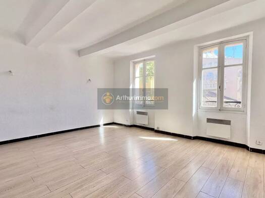 Immeuble à vendre 329 900 € Villeneuve Fréjus 83600