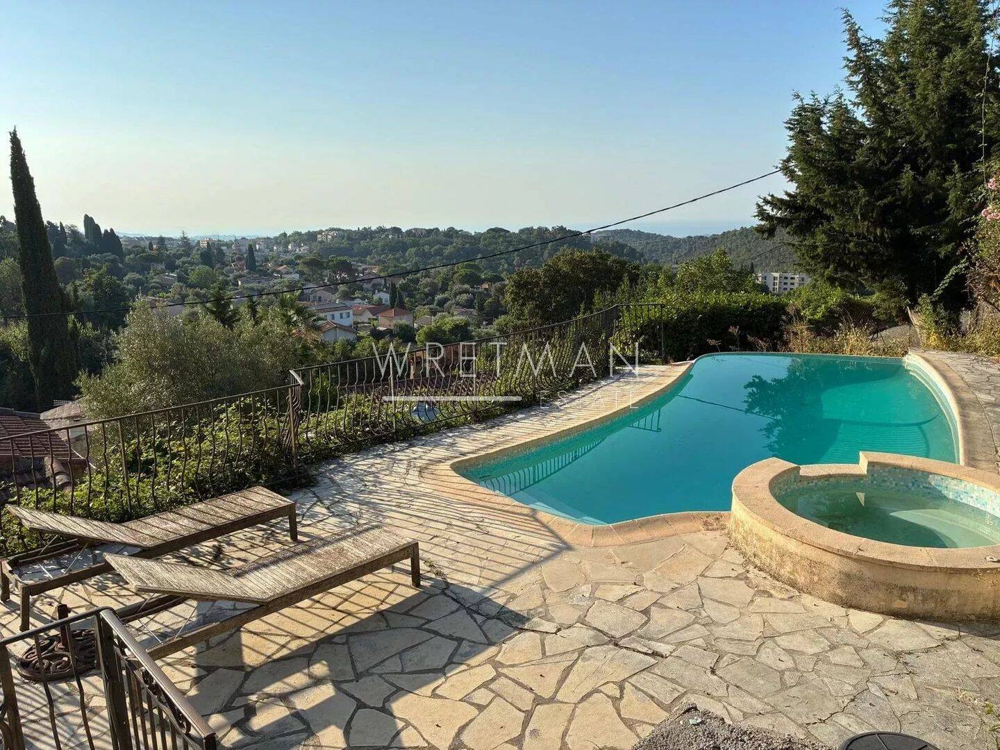 Maison 7 pièces 137 m² · à Vence · 137,5 m² · 750 000 €
