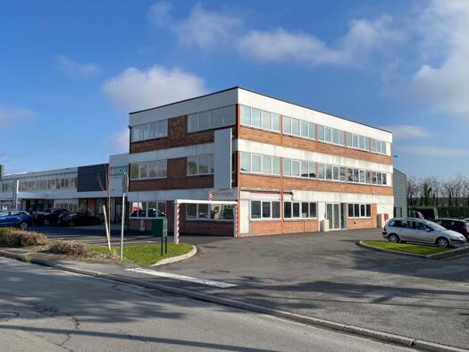 Espace bureau à louer 3 650 € 365 m² de bureaux divisible de 365 m² à 365 m² Est Trith-Saint-Léger 59125