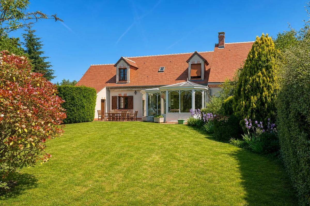 Maison 7 pièces 205 m² · à Beaugency · 205 m² · 350 000 €