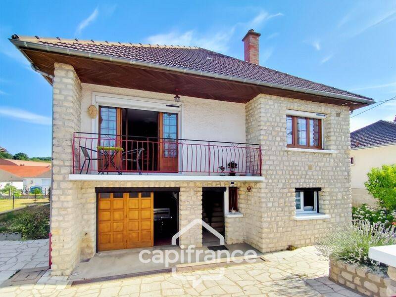Maison 5 pièces 131 m² · à Bessé-sur-Braye · 131 m² · 159 000 €