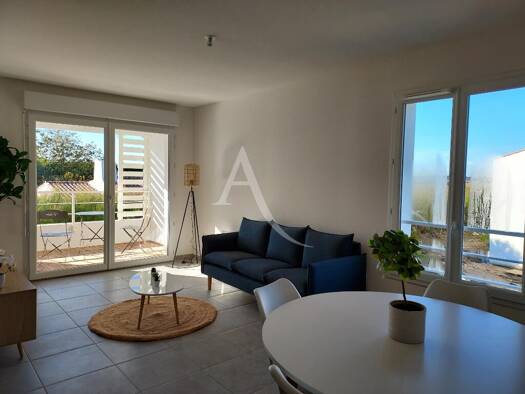 Appartement à louer - Première occupation 735 € 3 pièces 2 chambres 61 m² 1er étage Noirmoutier Centre Noirmoutier-en-l'Île 85330