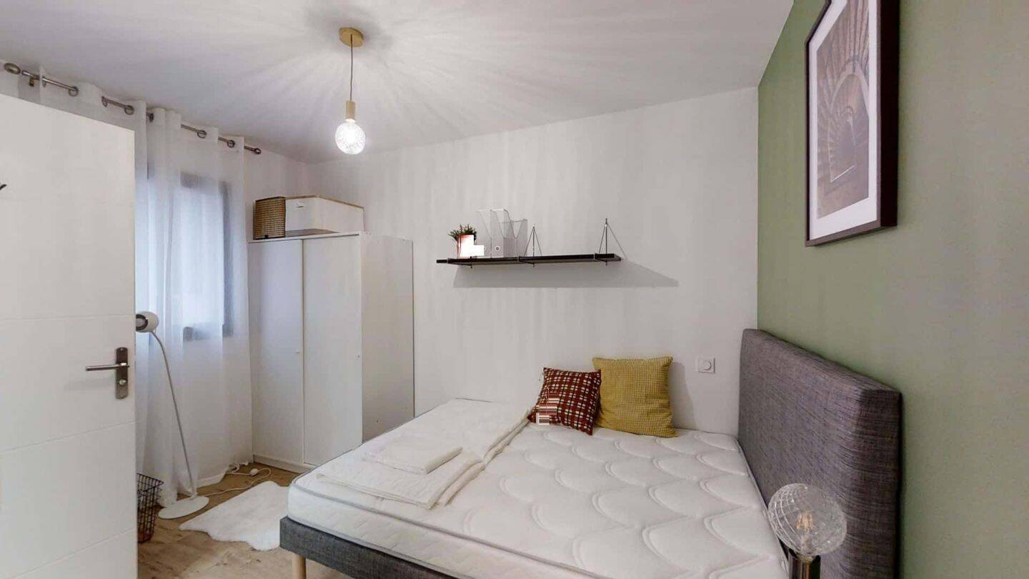 1 pièce 15 m² · à Toulouse · 15 m² · 425 €