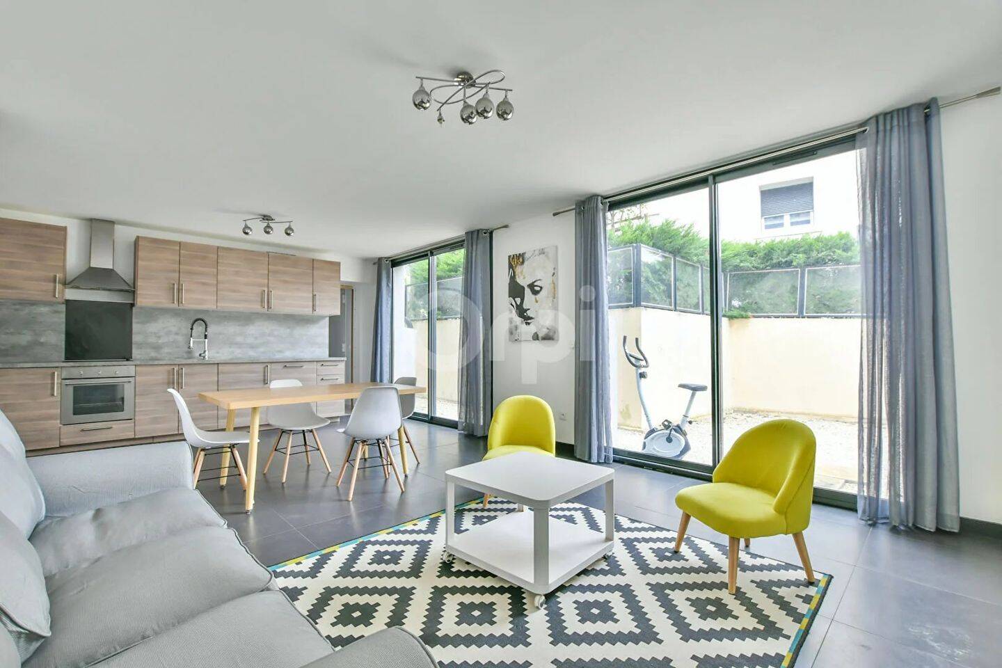 Appartement 3 pièces 75 m² · à Châtillon · 74,8 m² · 1 490 €
