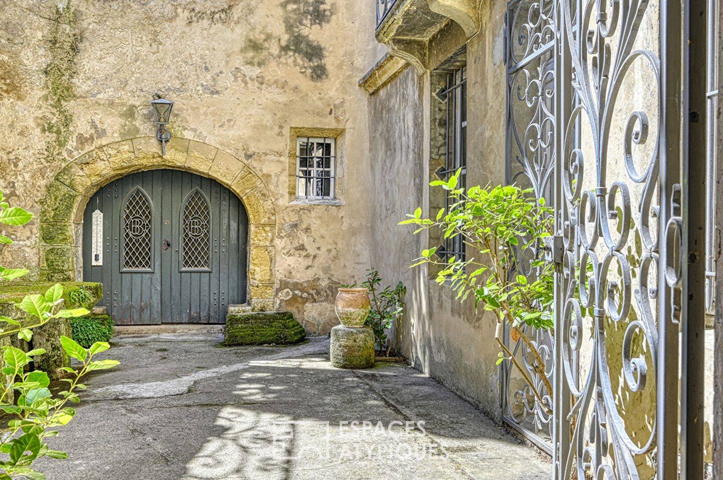 Maison 16 pièces 389 m² · à Courthézon · 388,7 m² · 550 000 €