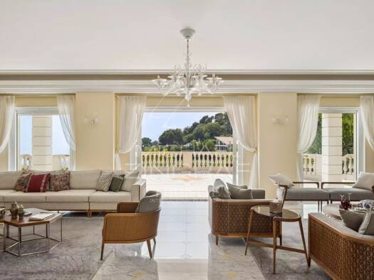 Villa à vendre 9 500 000 € 6 pièces 6 chambres 402 m² 2 311 m² de terrain Le Port Villefranche-sur-Mer 06230