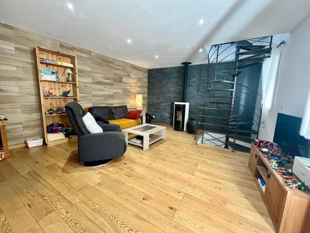 Maison 3 pièces 77 m² · à Calenzana · 77 m² · 262 500 €