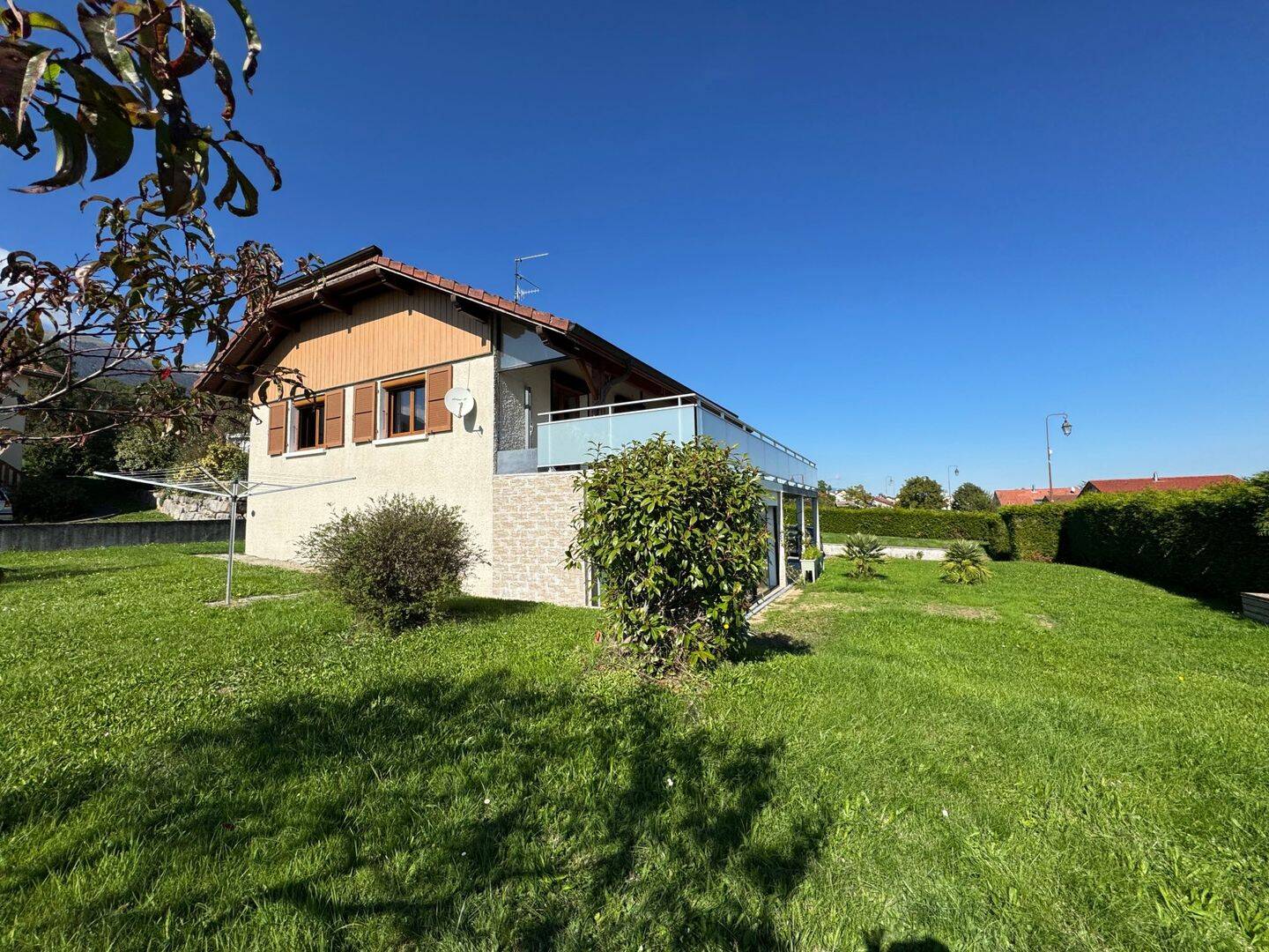 Maison 5 pièces 100 m² · à Thoiry · 100 m² · 675 000 €