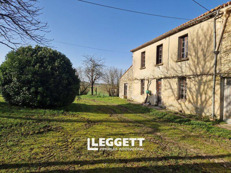 Maison 10 pièces 150 m² · à Villebois-Lavalette · 150 m² · 149 900 €