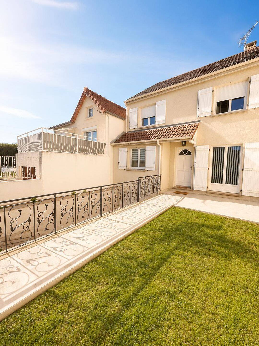 Maison 5 pièces 100 m² · à Houilles · 100 m² · 599 000 €
