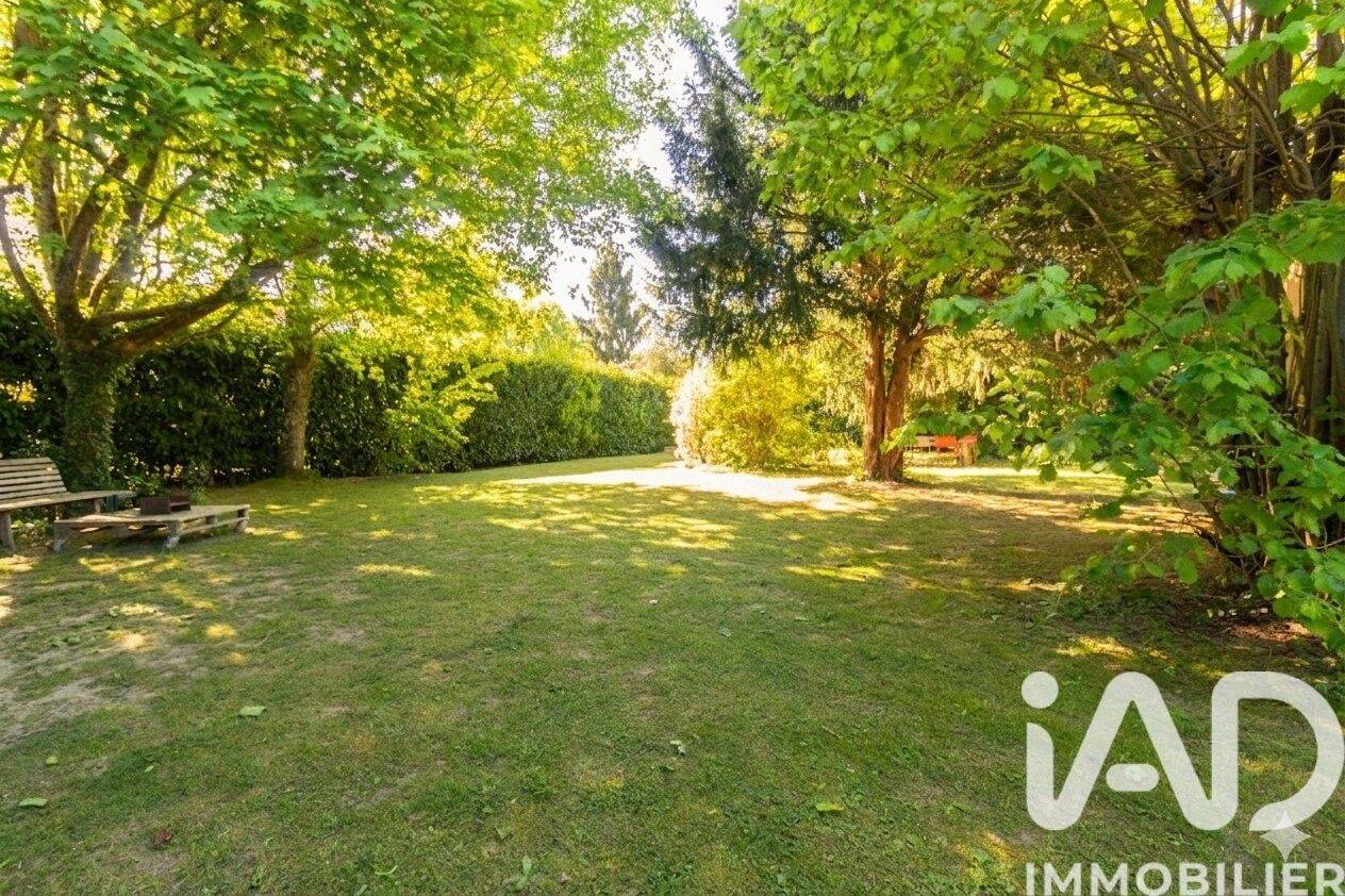 Maison 9 pièces 263 m² · à Les Loges-en-Josas · 263 m² · 1 089 000 €