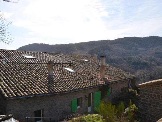 Ferme à vendre 339 900 € 11 pièces 1 chambre 266 m² 534 m² de terrain Saint-Genest-Lachamp 07190