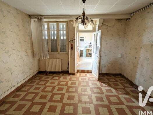 Maison de ville à vendre 42 000 € 4 pièces 3 chambres 71 m² 120 m² de terrain Maligny 89800