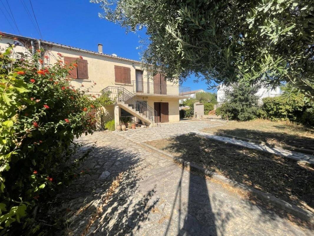 Maison 7 pièces 140 m² · à Marguerittes · 140 m² · 268 000 €