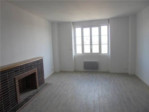 Duplex à louer 600 € 3 pièces 2 chambres 64,8 m² RDC Langon 33210
