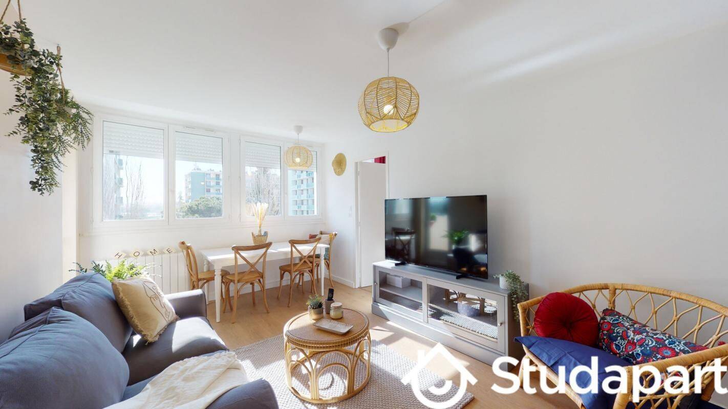 1 pièce 12 m² · à Toulouse · 12 m² · 523 €