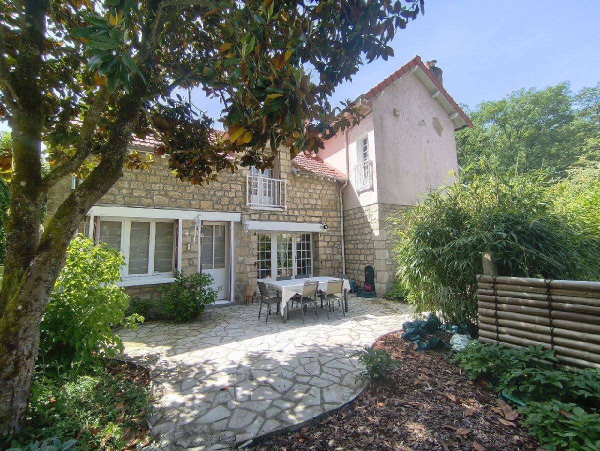 Maison 6 pièces 132 m² · à Nesles-la-Vallée · 132 m² · 398 000 €