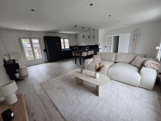 Maison de plain-pied à vendre 380 000 € 5 pièces 4 chambres 100 m² 650 m² de terrain Beaulieu Wattrelos 59150