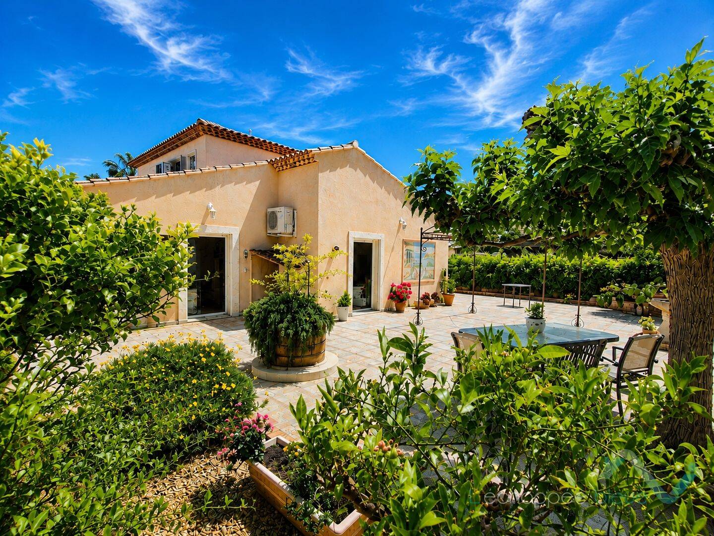 Maison 6 pièces 176 m² · à Hyères · 176 m² · 655 000 €