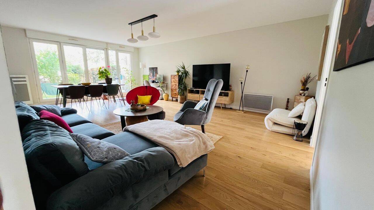 Appartement 3 pièces 84 m² · à Châtenay-Malabry · 84 m² · 1 980 €/mois