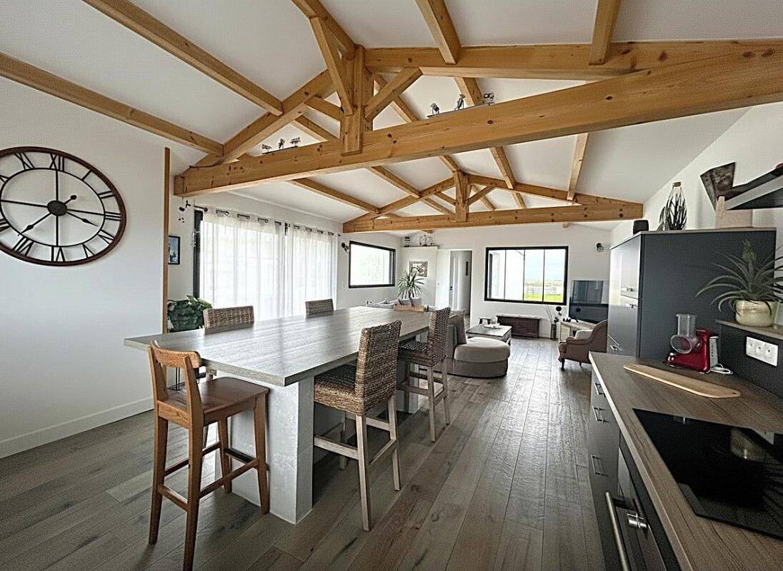 Maison 5 pièces 120 m² · à Andilly · 120 m² · 342 000 €