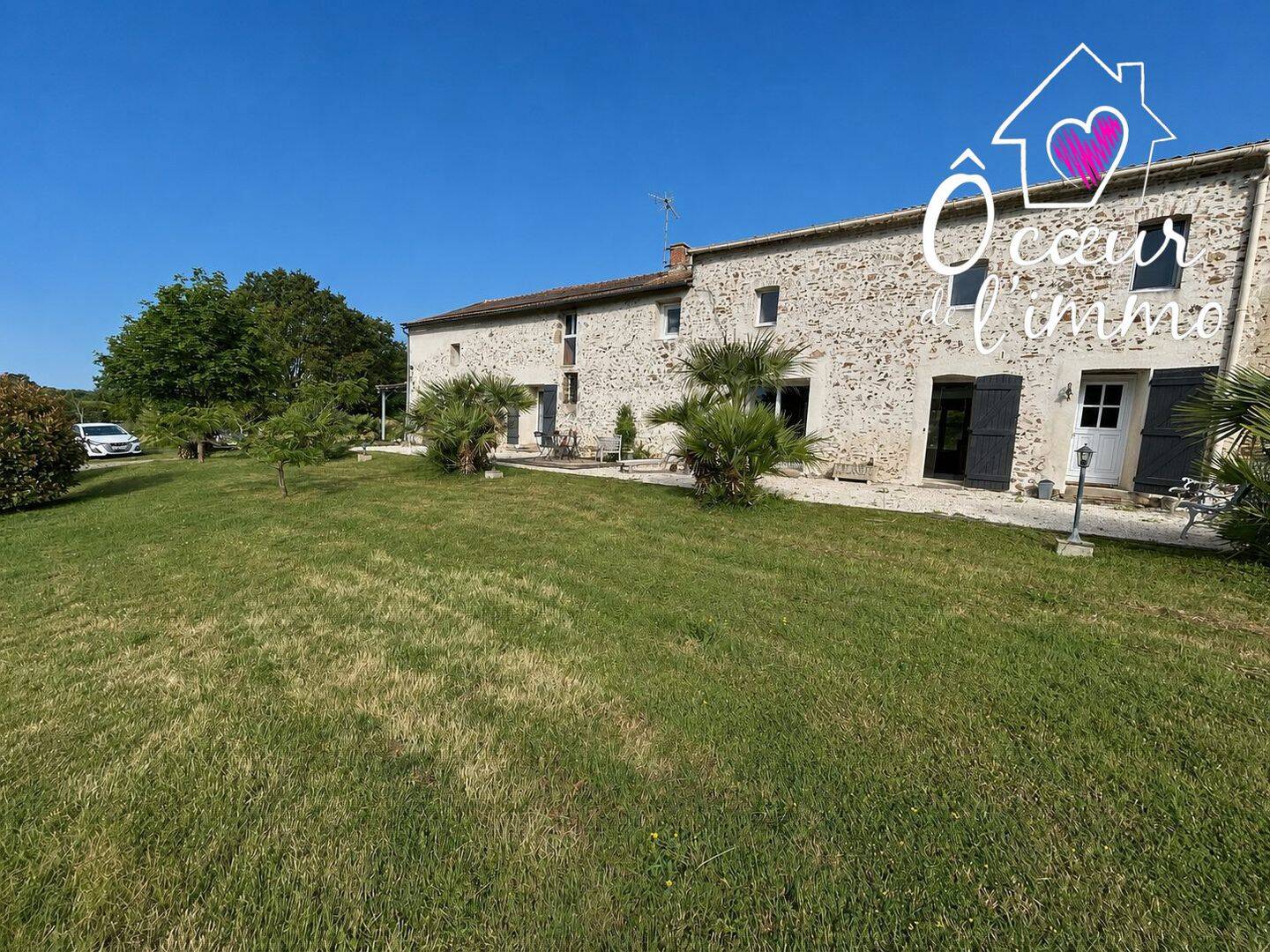 Maison 8 pièces 236 m² · à Trémentines · 236 m² · 415 000 €