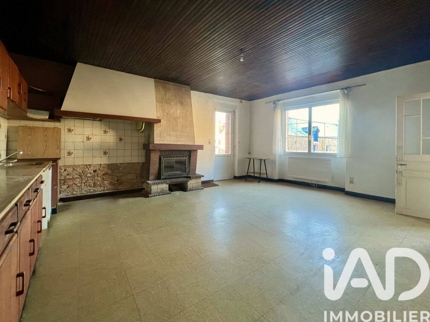 Maison 6 pièces 149 m² · à Fercé · 148,6 m² · 116 490 €